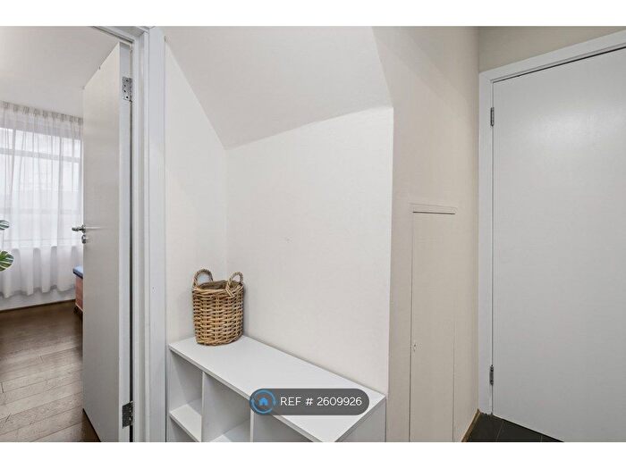 1 Bedroom Flat To Rent In West End Lane, London, NW6