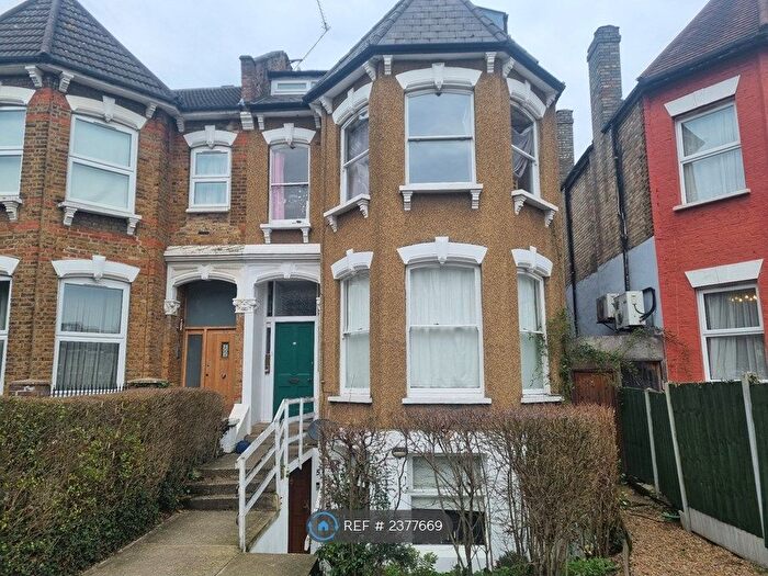 1 Bedroom Flat To Rent In Fairholt Road, London, N16