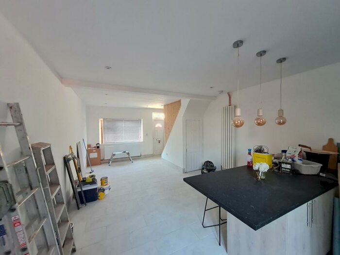 3 Bedroom House To Rent In Staveley Street, Edlington, Doncaster, DN12