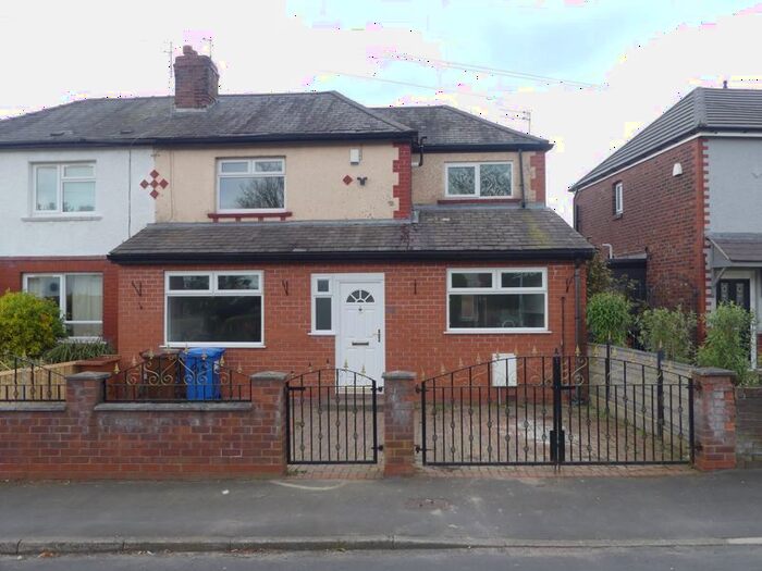 3 Bedroom Semi-Detached House To Rent In Bank Road, Bredbury, Stockport, SK6