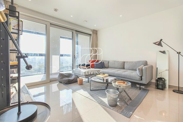 2 Bedroom Flat To Rent In Conquest Tower, London, SE1