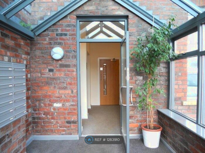 1 Bedroom Flat To Rent In Commercial Street, Morley LS27