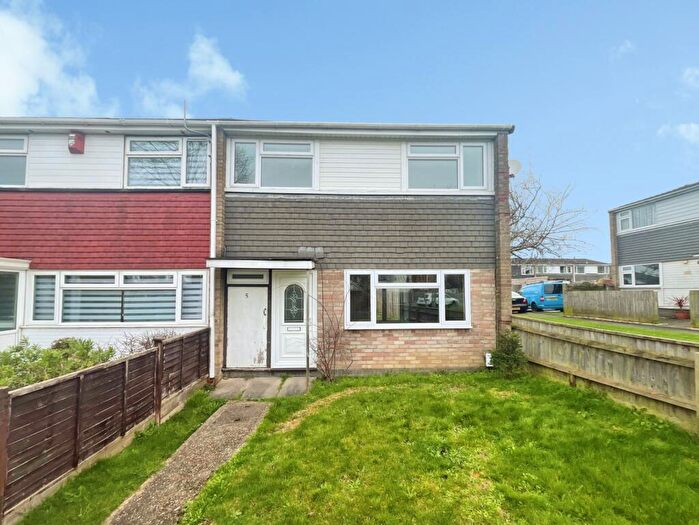 3 Bedroom House For Sale In Esmonde Way, Poole, BH17
