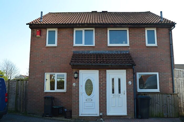 2 Bedroom End Terrace House To Rent In Vine Gardens, Weston-Super-Mare, BS22