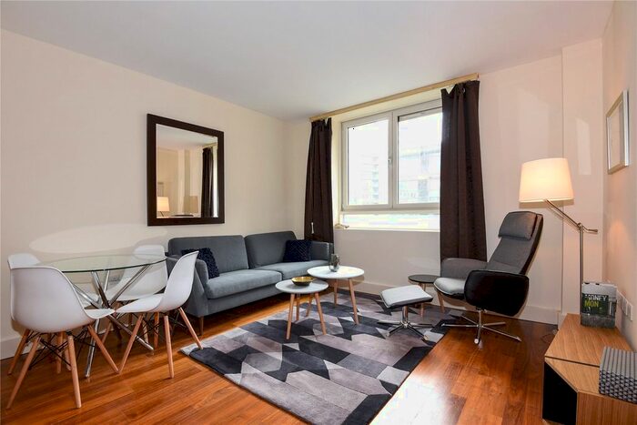 1 Bedroom Flat To Rent In Westcliffe Apartments, Paddington, W2