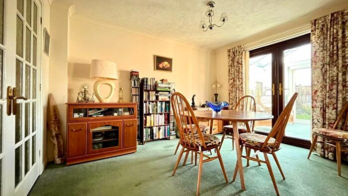 4 Bedroom Detached House For Sale In Toms Close, Chard, Somerset, TA20