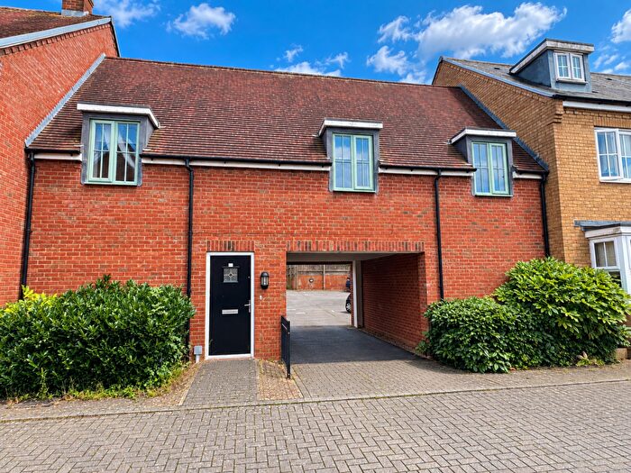 2 Bedroom Coach House For Sale In Constance Street, Buckingham, MK18