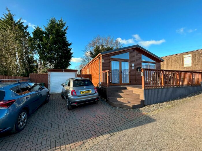2 Bedroom Park Home For Sale In Bridge Lane, Weston-On-Trent, Derby, DE72