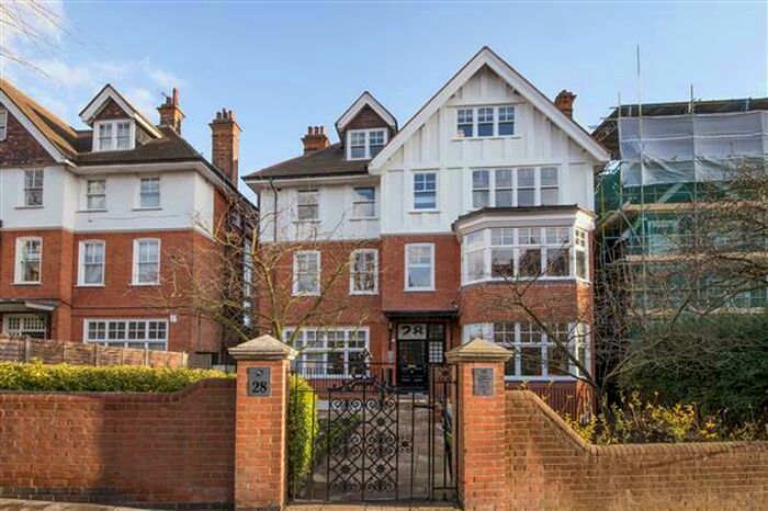 2 Bedroom Flat To Rent In Lyndhurst Lodge, Lyndhurst Road, London, NW3