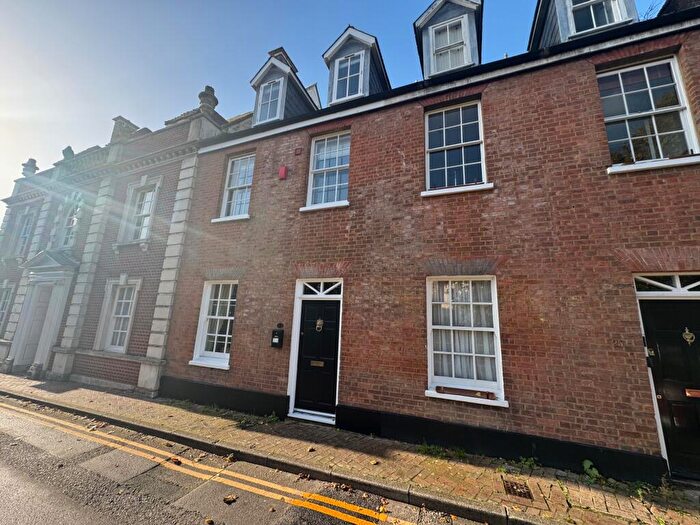 3 Bedroom House To Rent In Thames Street, Poole, BH15