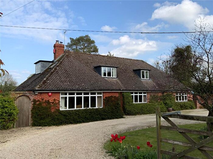 4 Bedroom Detached House For Sale In The Sands, Woodborough, Pewsey, Wiltshire, SN9