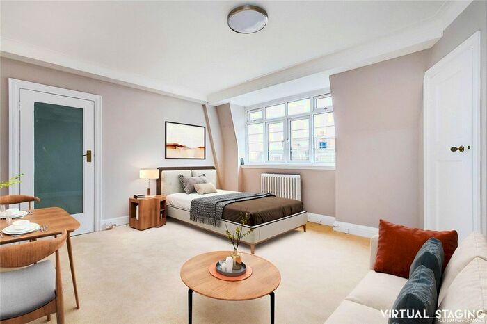 Studio To Rent In Chatsworth Court, Pembroke Road, W8