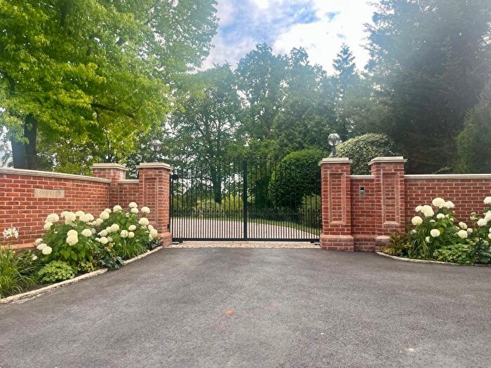 1 Bedroom Detached House To Rent In Tylers Green, Cuckfield, RH17