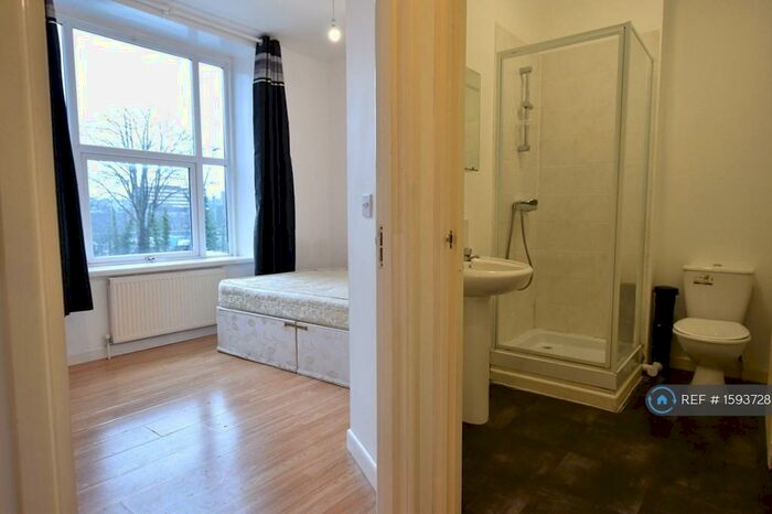 1 Bedroom Flat To Rent In Crescent Road, Luton, LU2