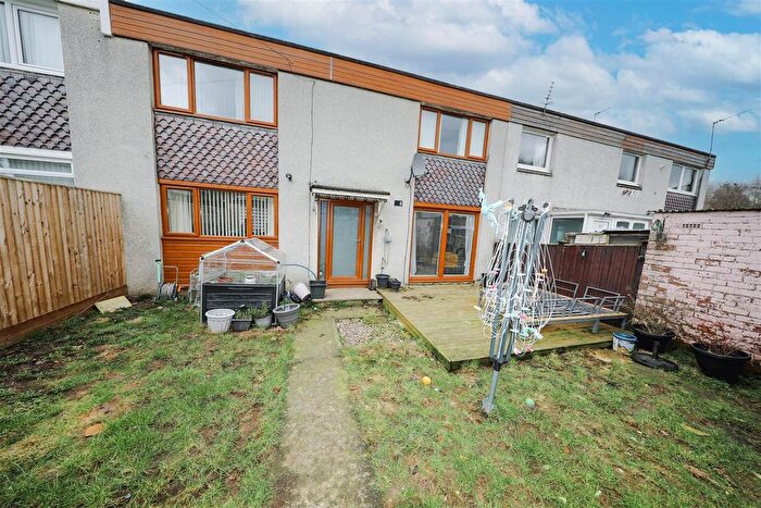 3 Bedroom Terraced House For Sale In Minto Crescent, Glenrothes, KY6