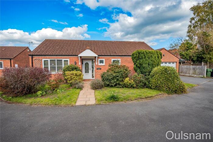 3 Bedroom Bungalow For Sale In Churchfields Gardens, Bromsgrove, Worcestershire, B61