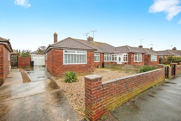 2 Bedroom Semi-Detached Bungalow For Sale In Dove Crescent, Harwich, CO12