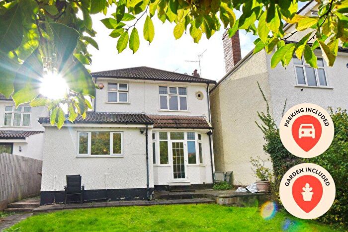 4 Bedroom Semi Detached House To Rent In Kewstoke Road, Bristol, Somerset, BS9