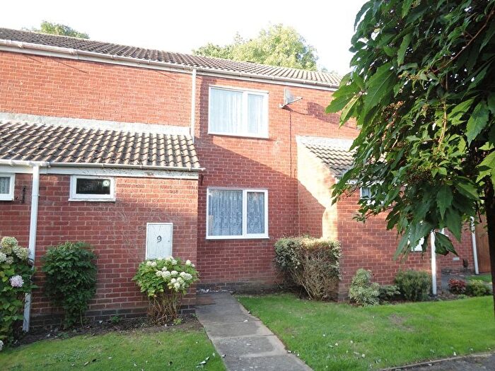 2 Bedroom Terraced House To Rent In Kitebrook Close, Redditch, B98