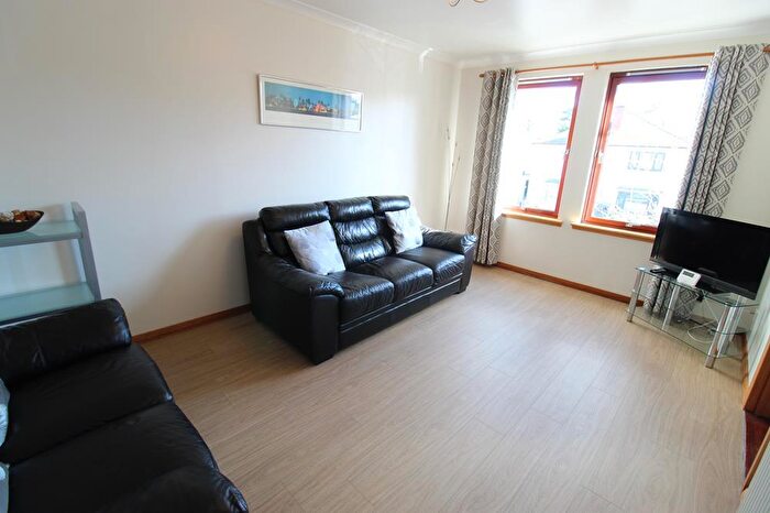 2 Bedroom Flat To Rent In Gairn Mews, Mid Floor, AB10