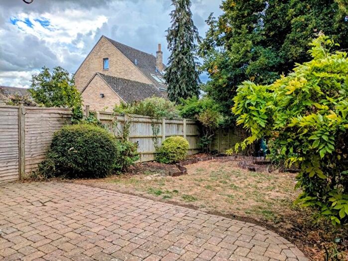 5 Bedroom Semi-Detached House To Rent In Nethercote Road, Tackley, OX5
