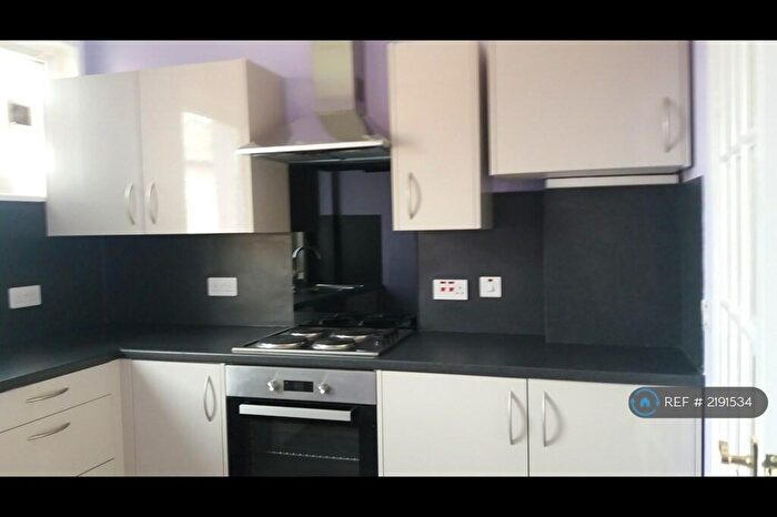 2 Bedroom Flat To Rent In Findlay Cottages, Edinburgh, EH7