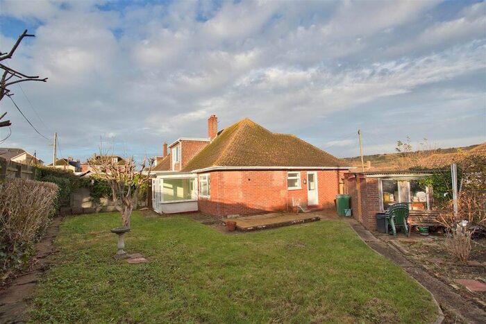 2 Bedroom Property To Rent In Weymouth Close, Folkestone CT19