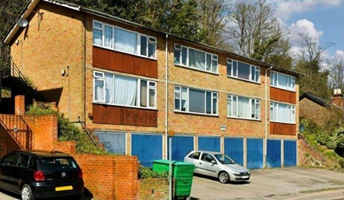 1 Bedroom Apartment To Rent In Garlands Road, Redhill, RH1