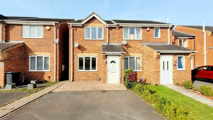 2 Bedroom House To Rent In Burgess Road, Coalville, LE67