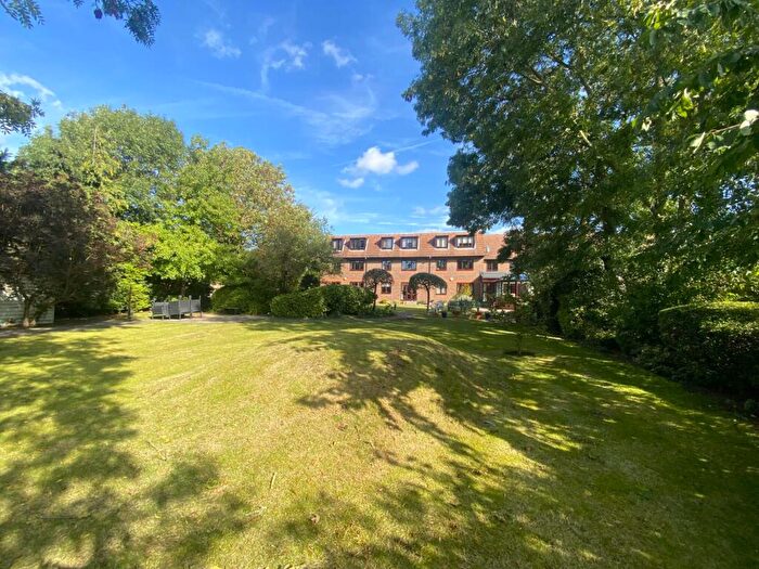 2 Bedroom Retirement Property For Sale In Mawney Road, Romford, RM7