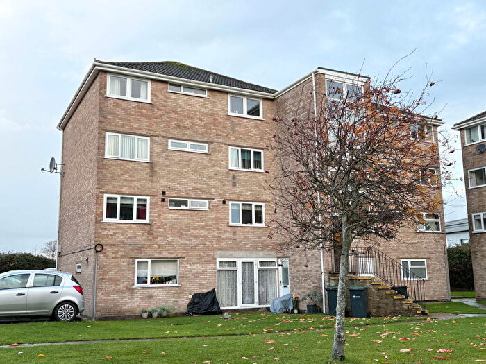 1 Bedroom Flat For Sale In Shirrel Court, Tower Close, Alverstoke, Gosport, PO12