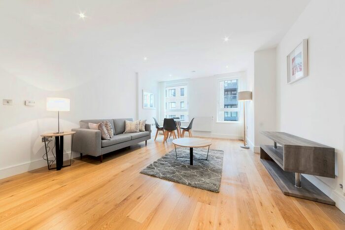 1 Bedroom Flat To Rent In Gullivers Walk, London, SE8