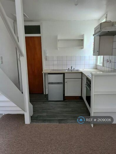 1 Bedroom Flat To Rent In Brunswick Road, Hove, BN3
