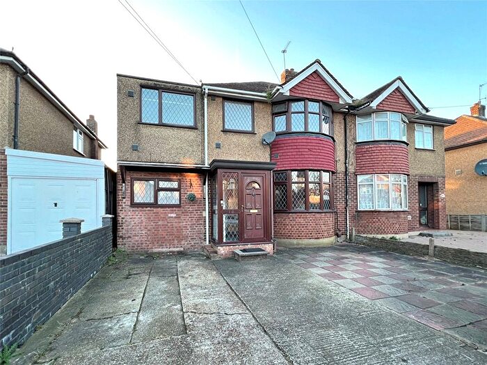 6 Bedroom Semi-Detached House For Sale In Stanwell, Staines, Surrey, TW19