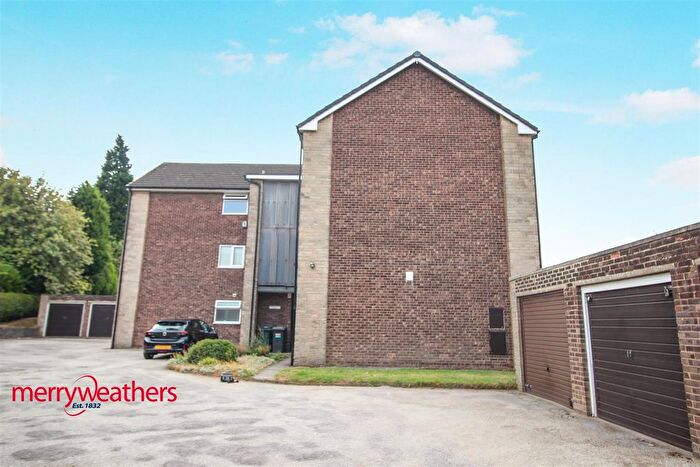 1 Bedroom Flat For Sale In Mountenoy Road, Rotherham, S60