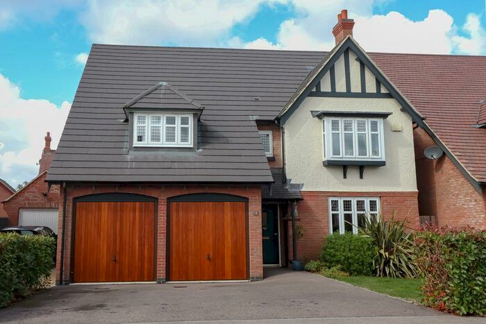 4 Bedroom Detached House For Sale In , Gloster Road, Lutterworth, LE17