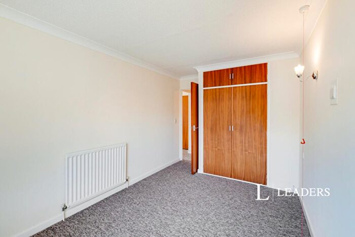 1 Bedroom Flat To Rent In Highcliffe, Christchurch, BH23