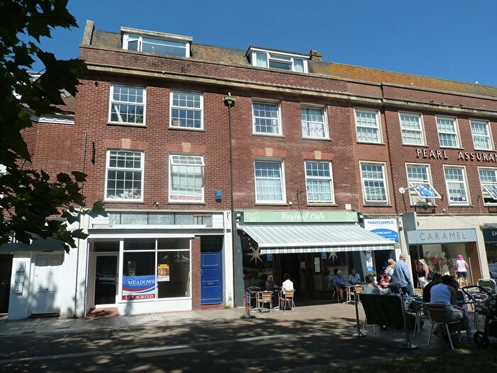 2 Bedroom Flat To Rent In The Strand, Exmouth, EX8