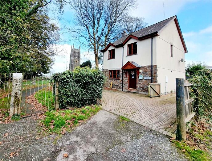 3 Bedroom Detached House For Sale In Church Walk, Launceston, PL15