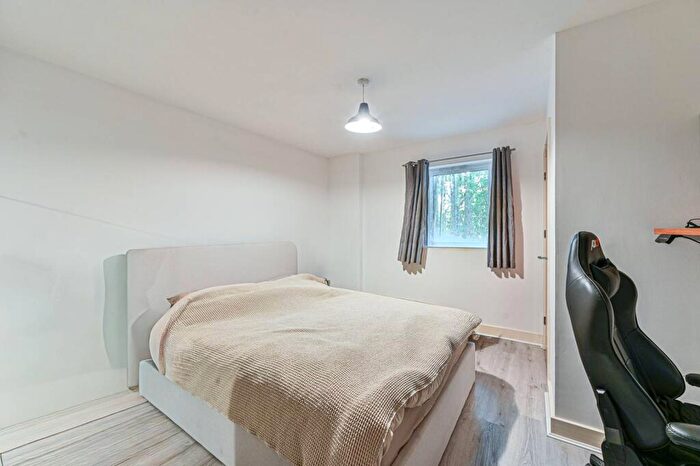 2 Bedroom Flat For Sale In Fairthorn Road, Charlton, London, SE7