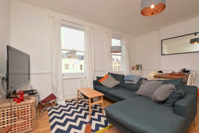 2 Bedroom Flat To Rent In Sydenham Road, London, SE26