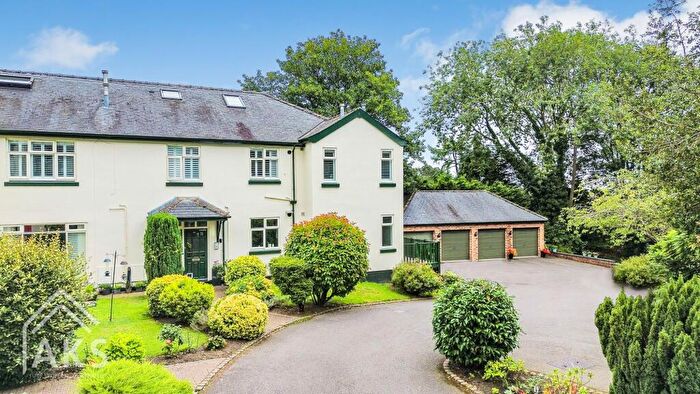 3 Bedroom Apartment For Sale In The Green, Mickleover, DE3