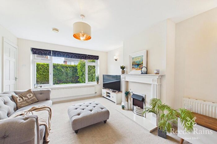 4 Bedroom Semi Detached House For Sale In Green Acres Drive, Garstang, Preston, Lancashire, PR3