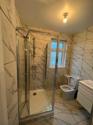 1 Bedroom Flat To Rent In Cannon Hill Lane, Wimbledon, SW20