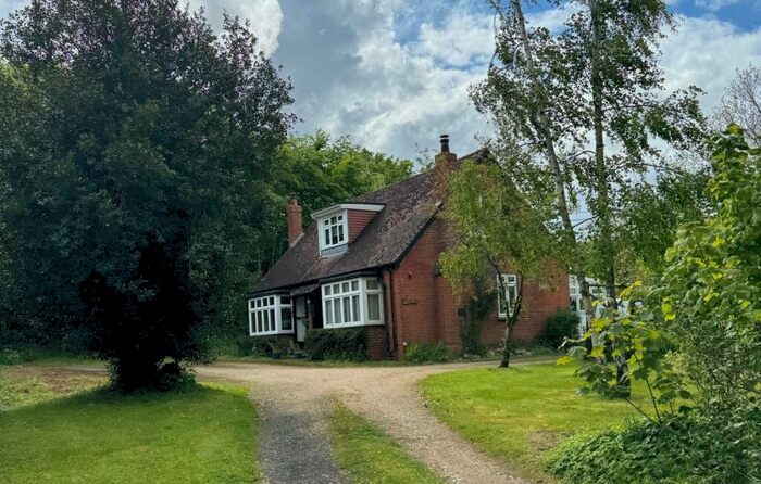 3 Bedroom House To Rent In Liddington, SN4