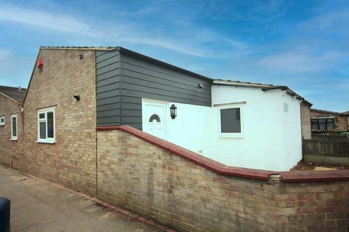 1 Bedroom Bungalow To Rent In Eastbrooks Mews, Pitsea, Basildon, SS13