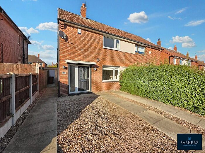 2 Bedroom Semi-Detached House For Sale In Moorland Avenue, Gildersome, LS27