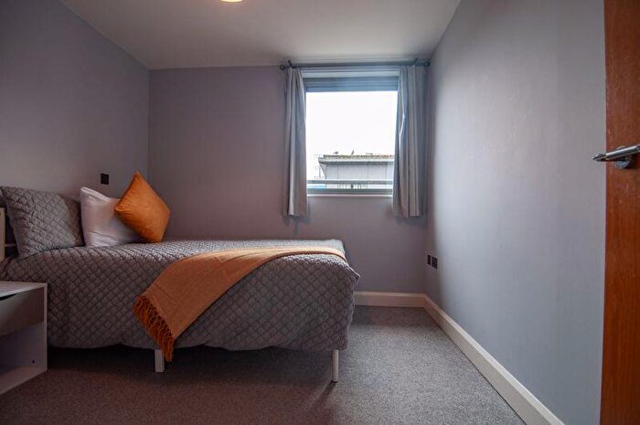 2 Bedroom Apartment To Rent In King Square Avenue, Bristol, BS2