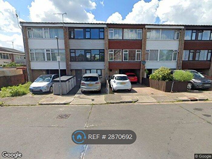 6 Bedroom End Terrace House To Rent In Woodside View, Benfleet, SS7