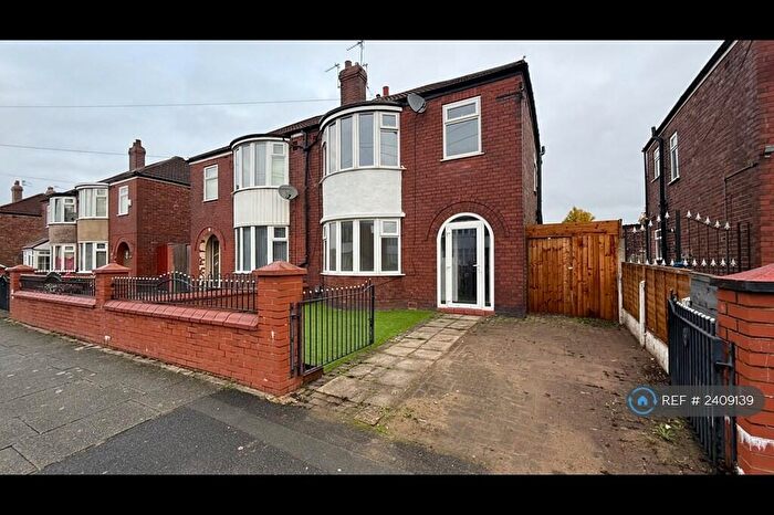 3 Bedroom Semi-Detached House To Rent In Brendon Avenue, Manchester, M40